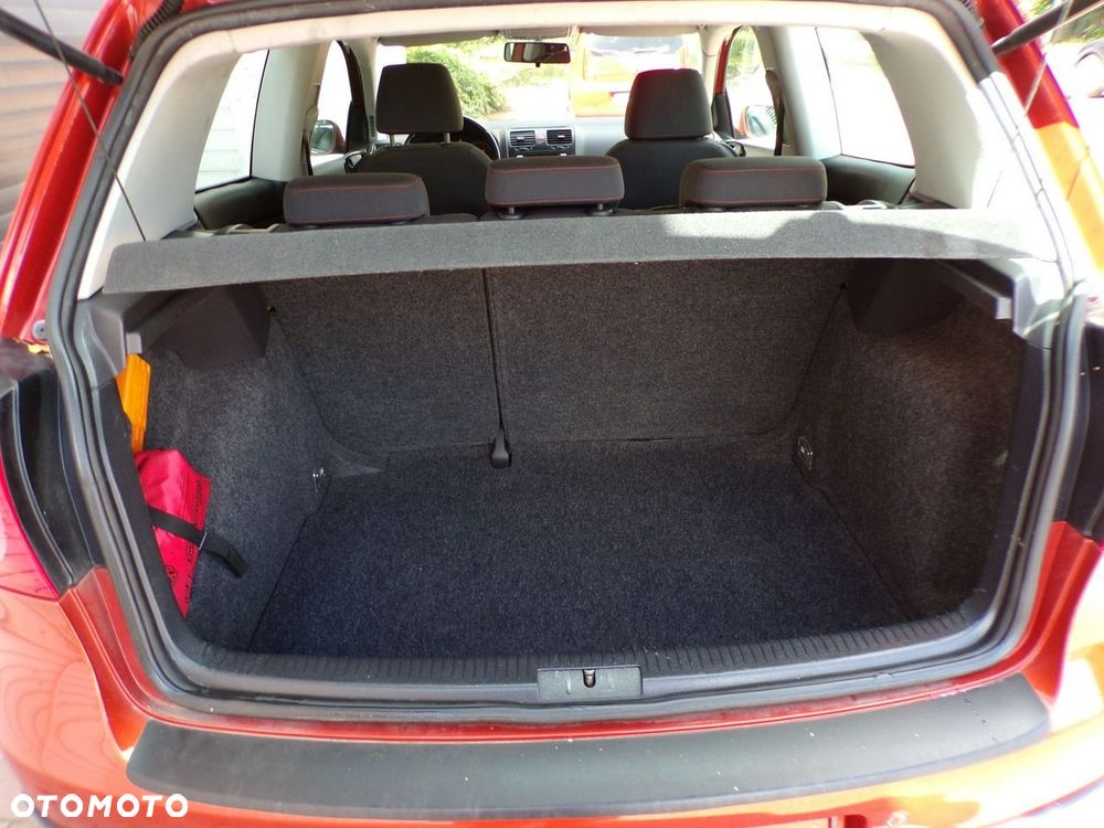 Volkswagen Golf - 22