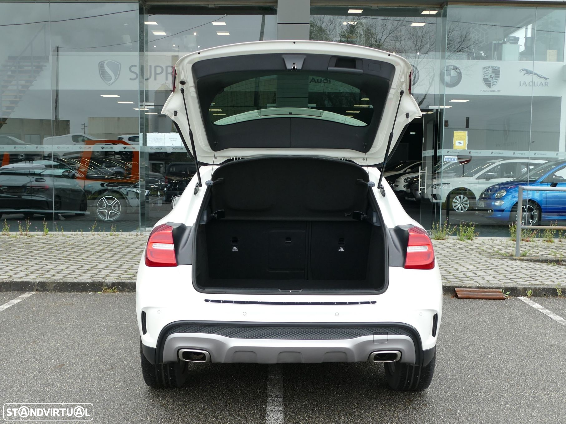 Mercedes-Benz GLA 180 CDi AMG Line - 8