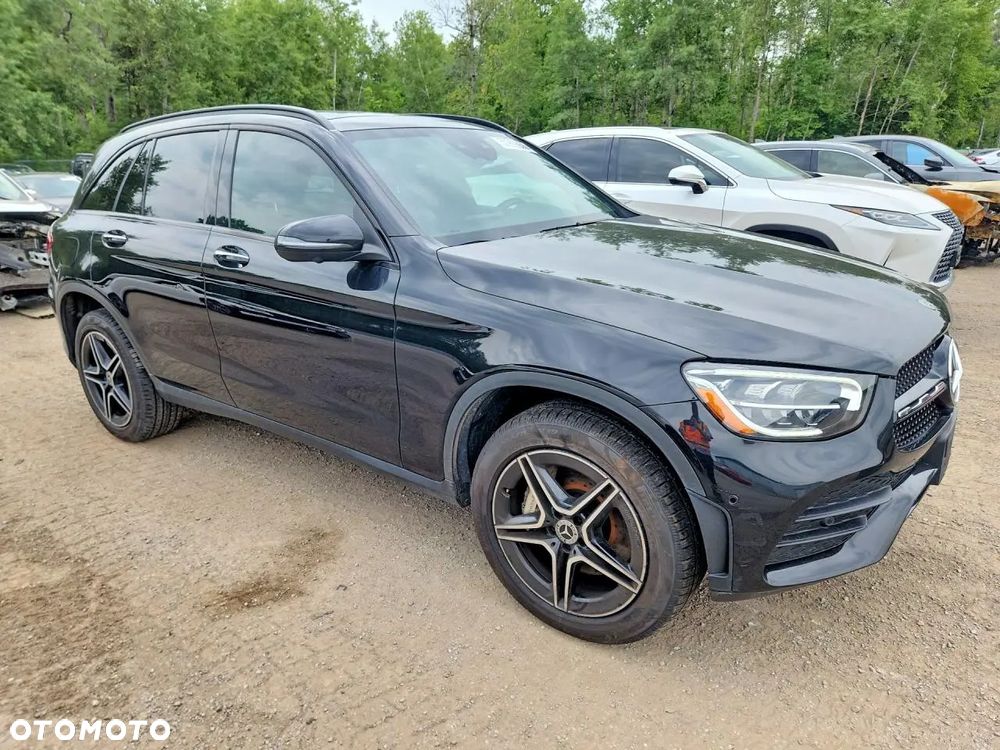 Mercedes-Benz GLC 300 4Matic 9G-TRONIC - 4