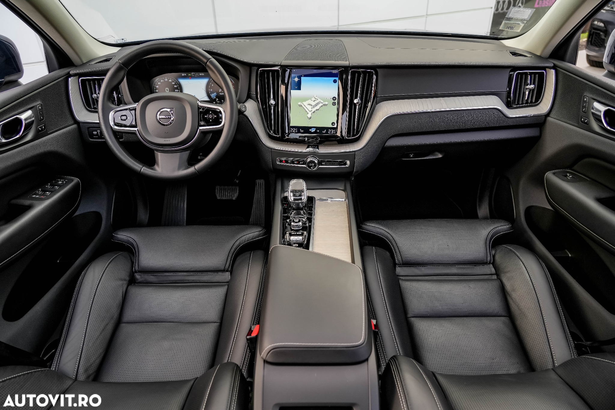 Volvo XC 60 T8 AWD Recharge Geartronic Inscription - 5