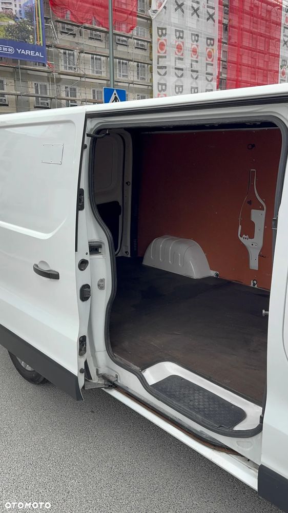 Renault Trafic - 14