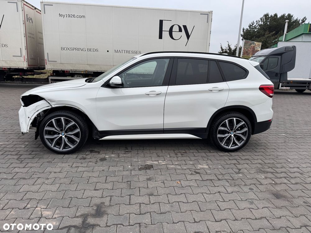 BMW X1 sDrive18d xLine sport - 7