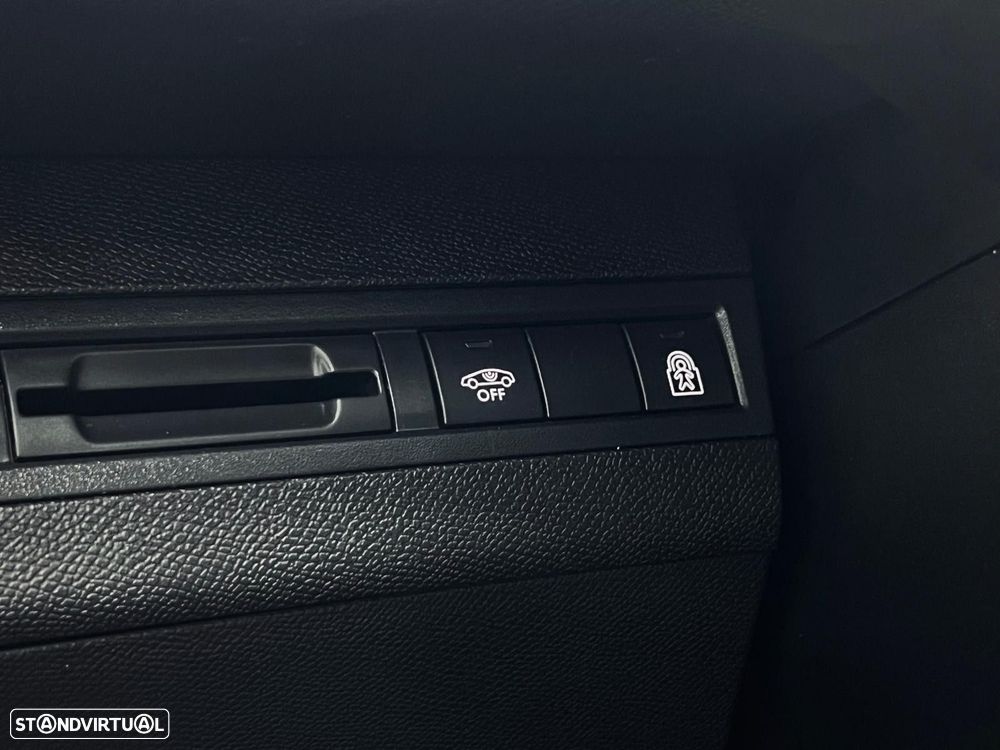 Peugeot 3008 1.2 PureTech GT Line EAT8 - 39
