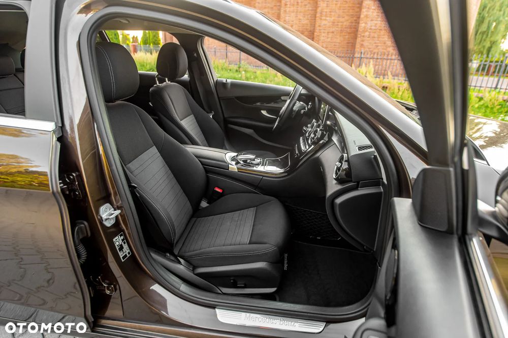 Mercedes-Benz Klasa C 250 (BlueTEC) d 4-Matic 7G-TRONIC - 31