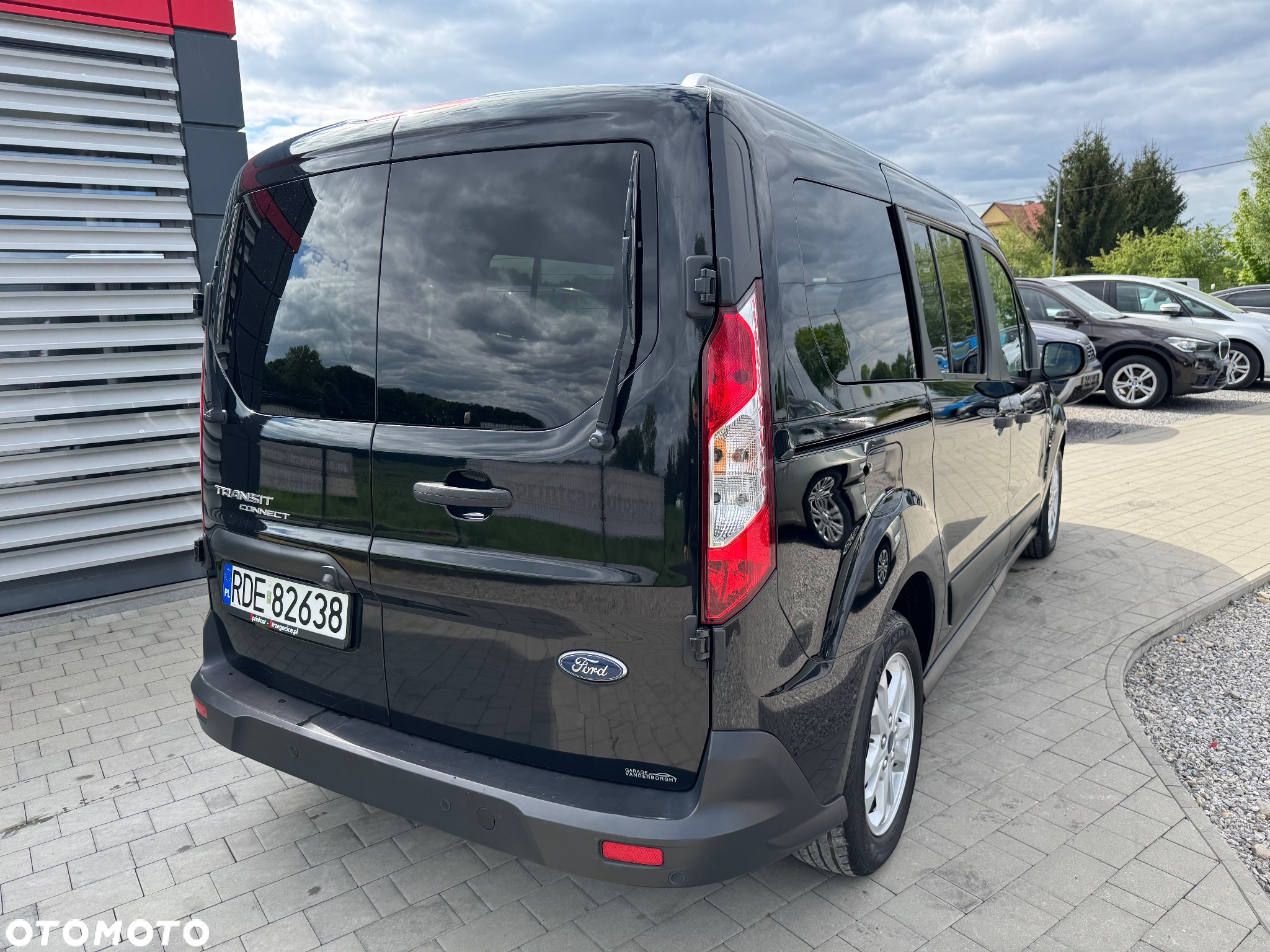 Ford Transit Connect - 17