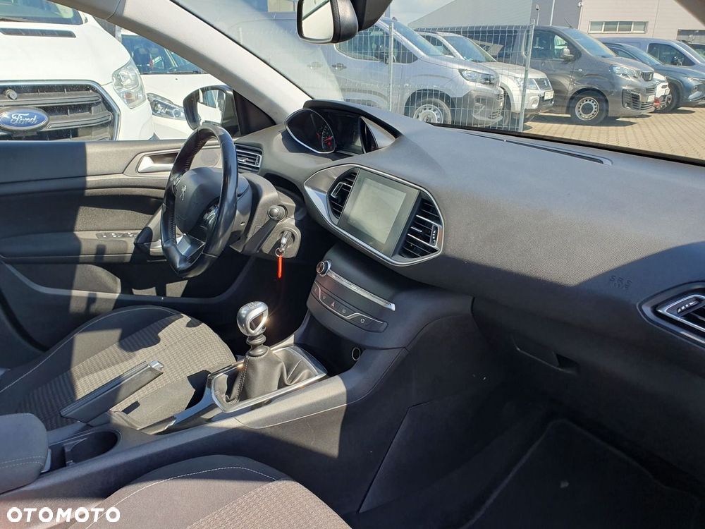 Peugeot 308 1.2 PureTech Active S&S - 7