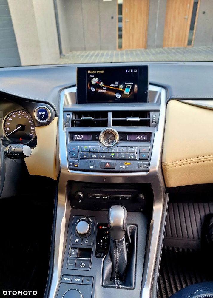 Lexus NX 300h Business Line - 18