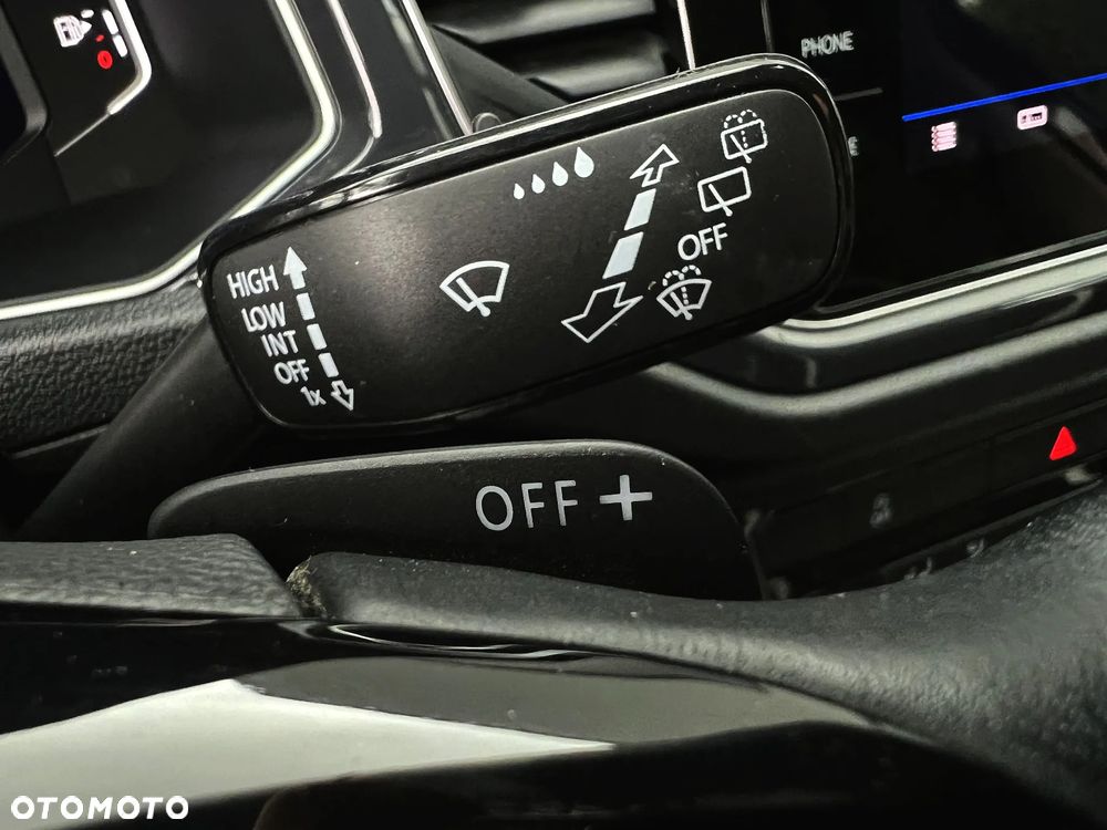 Volkswagen T-Roc 1.5 TSI ACT Premium DSG - 25