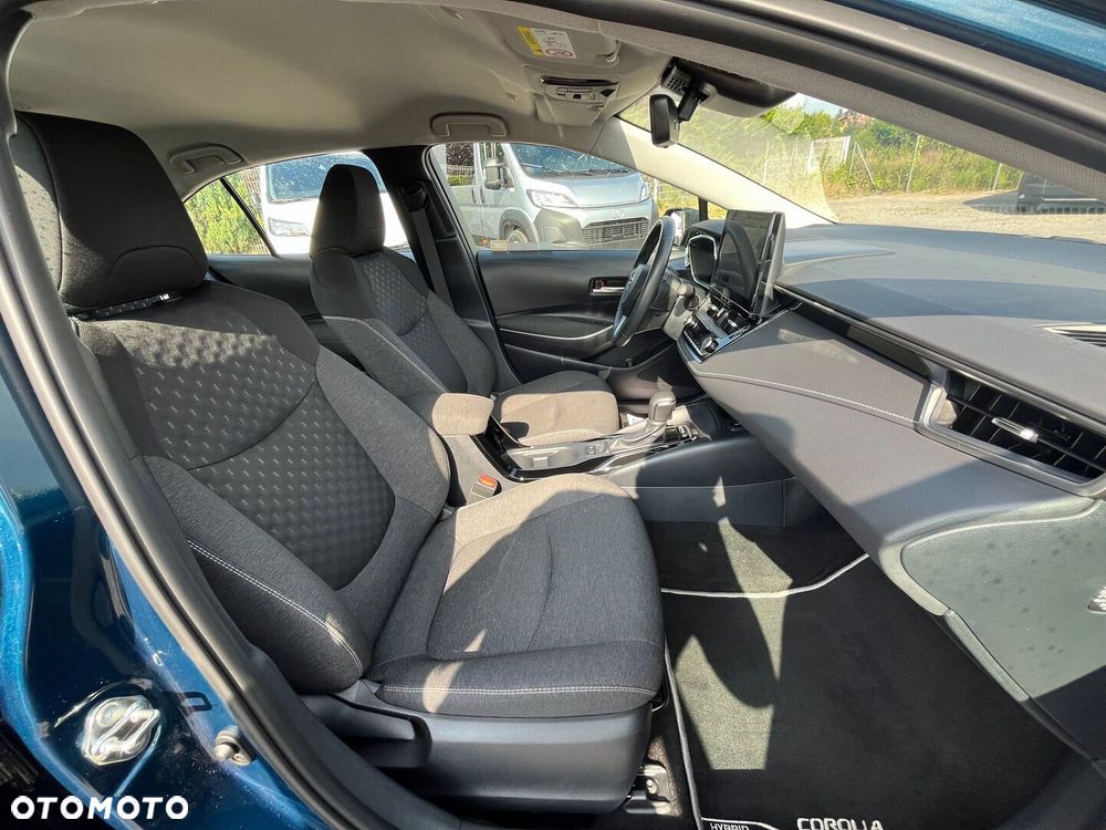 Toyota Corolla 1.8 Hybrid Comfort - 31
