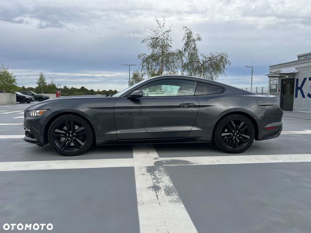 Ford Mustang 2.3 Eco Boost - 10