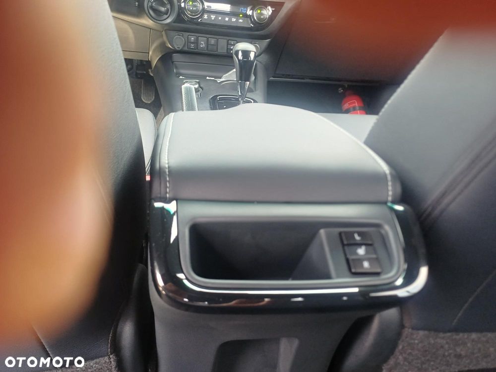 Toyota Hilux - 20