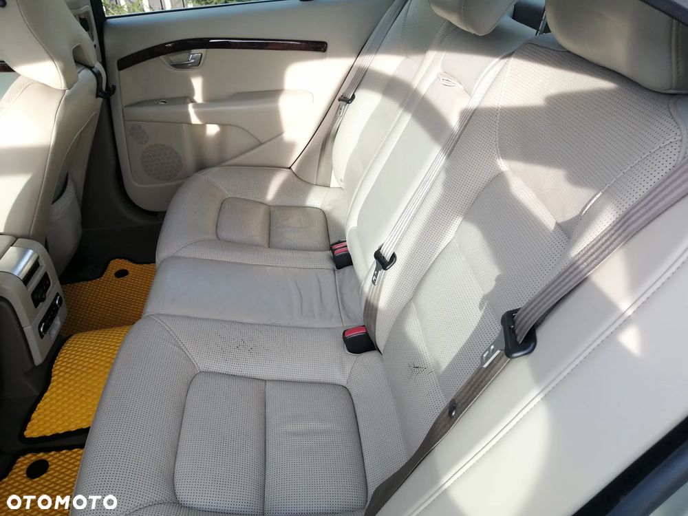 Volvo S80 4.4 V8 AWD R-Design Momentum - 27