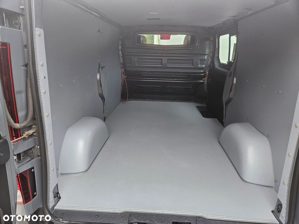 Renault Trafic - 6