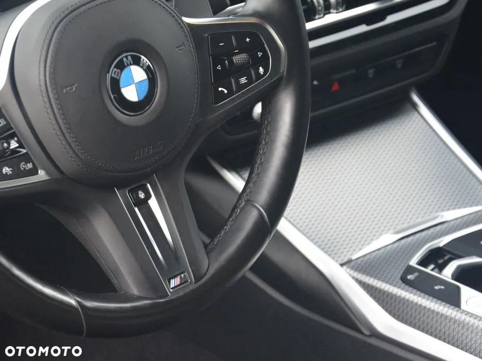 BMW Seria 3 330d xDrive M Sport sport - 10