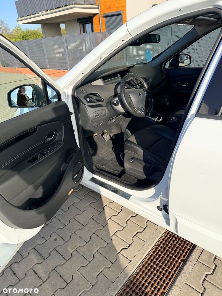 Renault Scenic dCi 150 FAP Bose Edition - 14