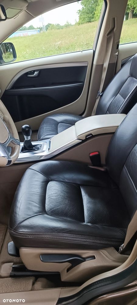 Volvo XC 70 D4 AWD Summum - 8