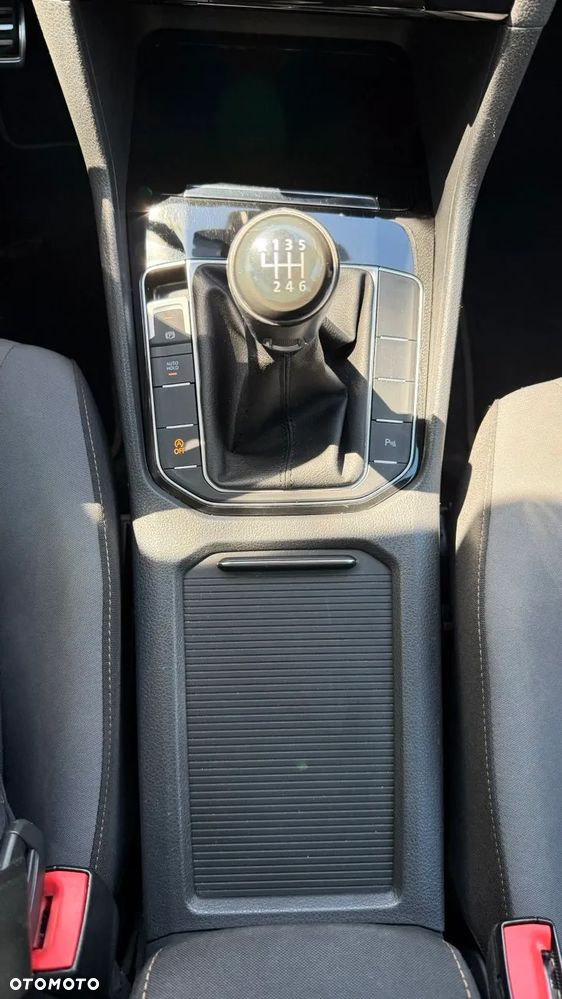 Volkswagen Golf Sportsvan SV 2.0 TDI BMT Highline - 17