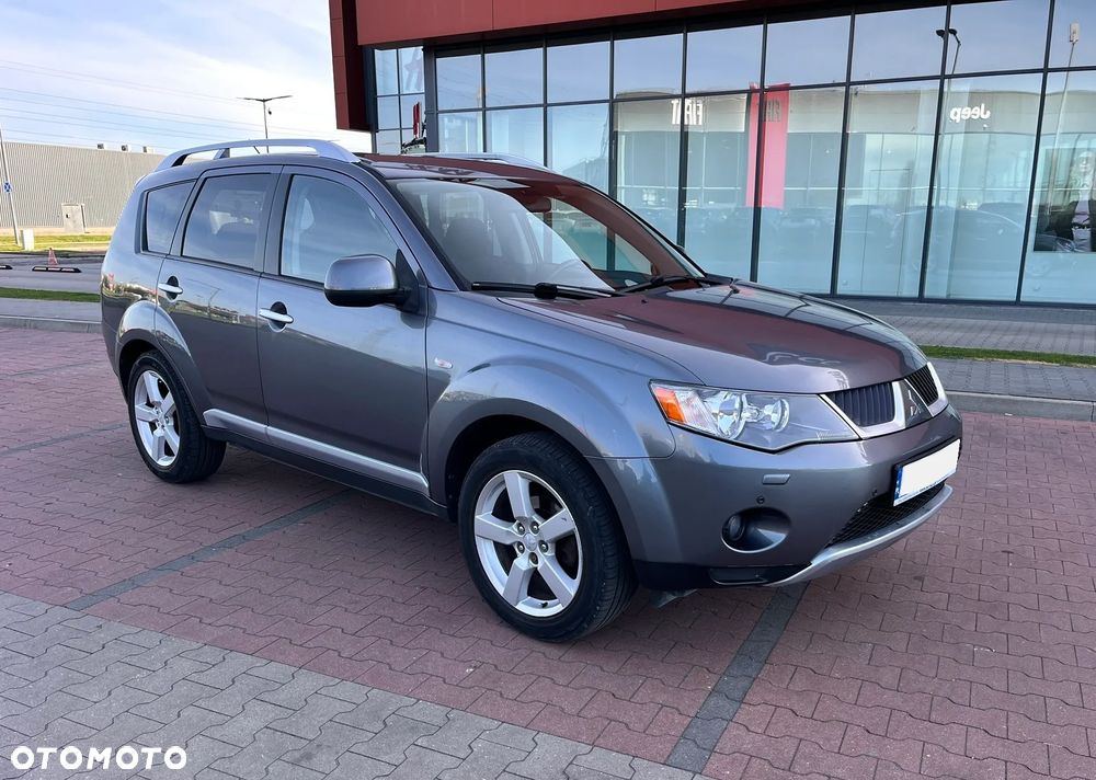 Mitsubishi Outlander 2.2 DID Intense + - 8