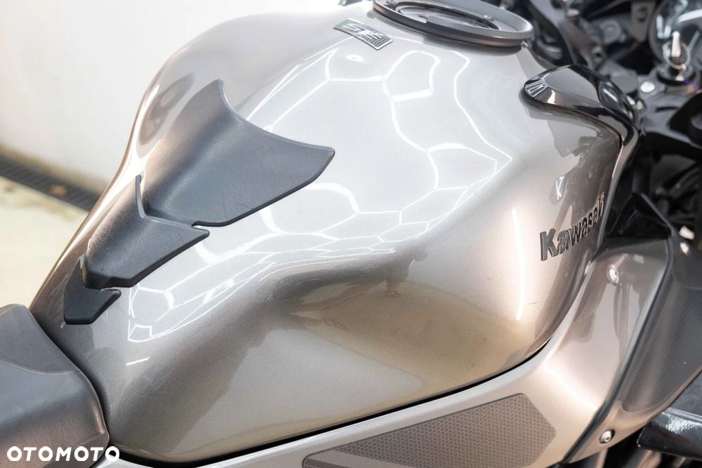 Kawasaki Ninja H2 SX - 22