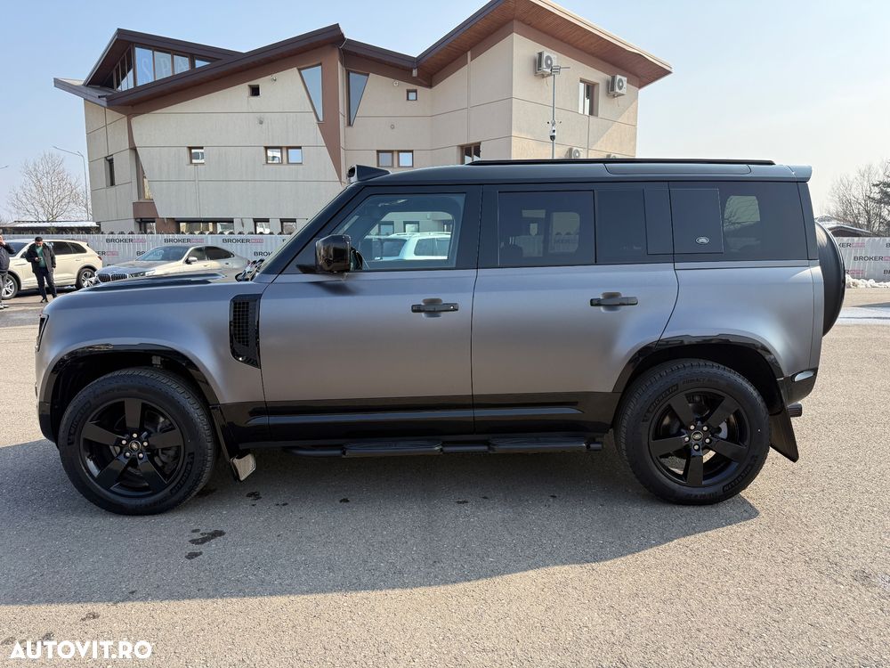 Land Rover Defender 110 3.0D 250 MHEV Hard Top X-Dynamic SE - 8