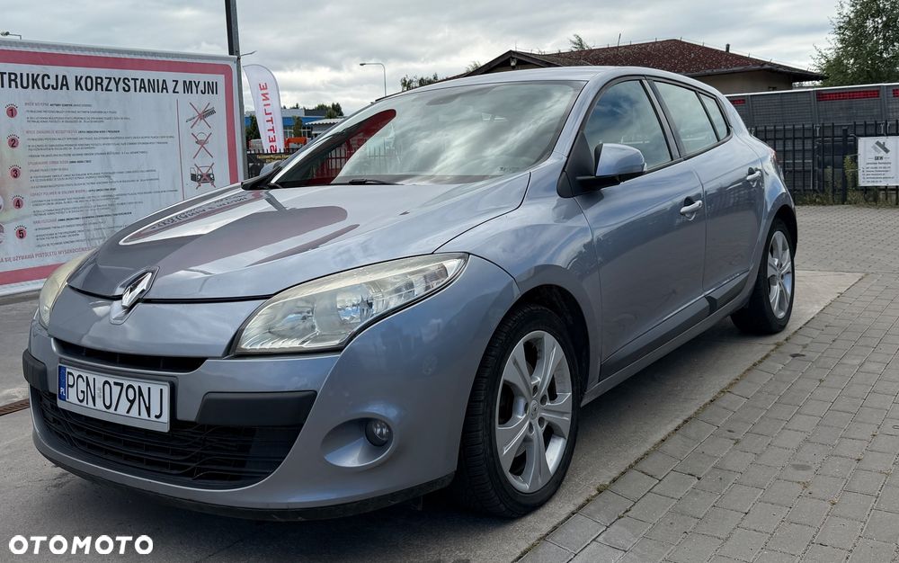 Renault Megane TCe 180 Dynamique - 12