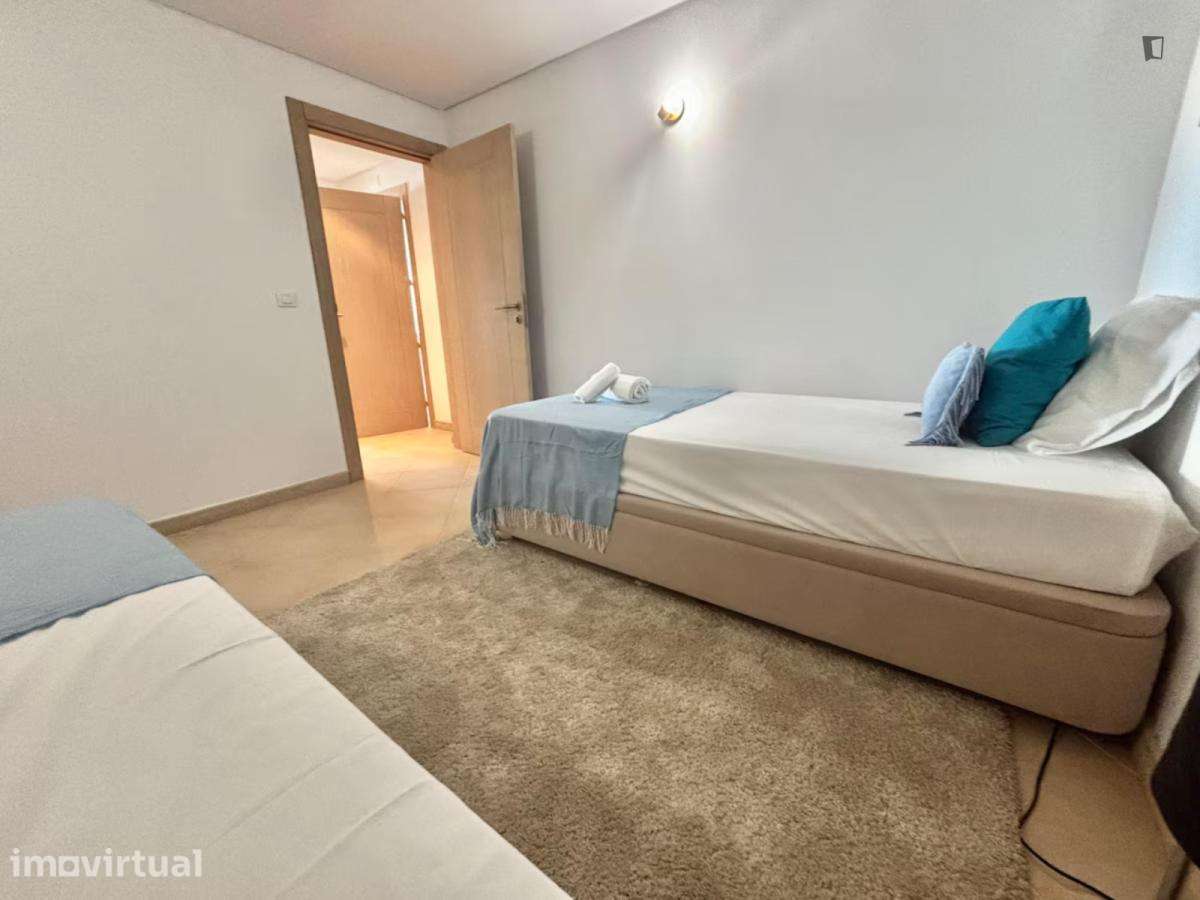 Apartamento com 3 quartos - localizado em Setubal - Full image: 3/28