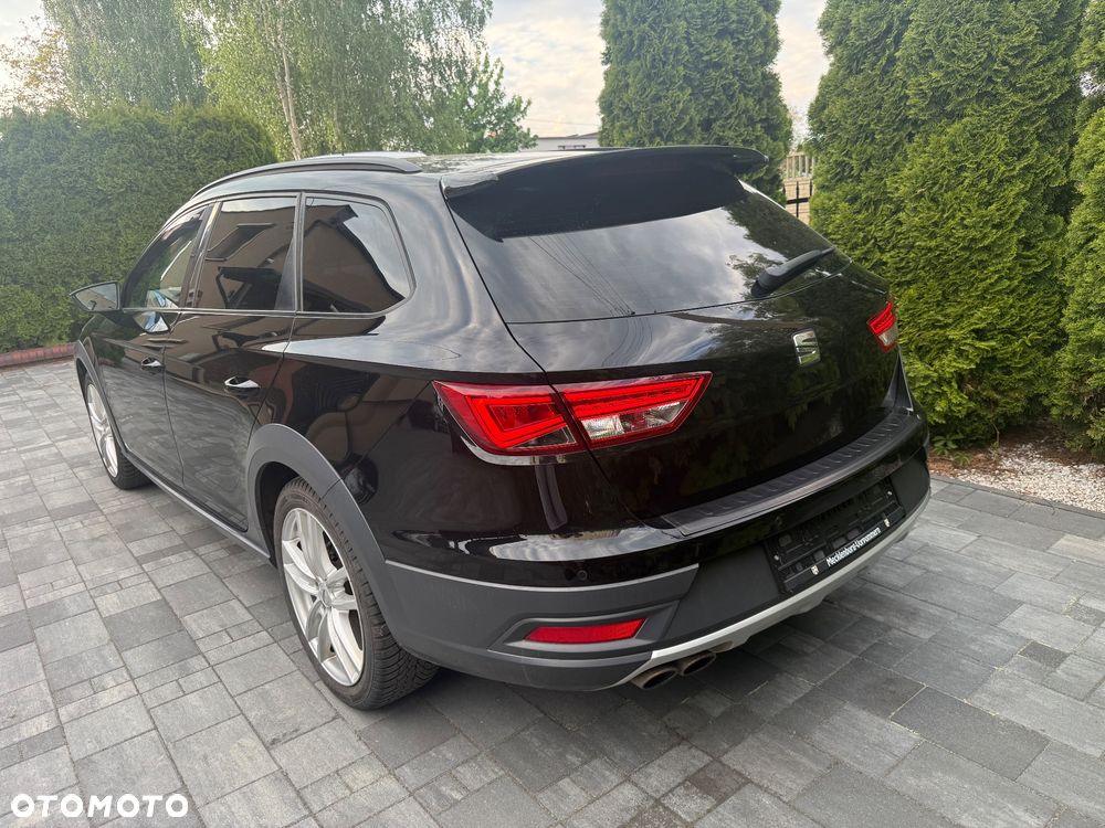 Seat Leon Sportstourer 2.0 TDI Start&Stop 4Drive DSG X-Perience - 6