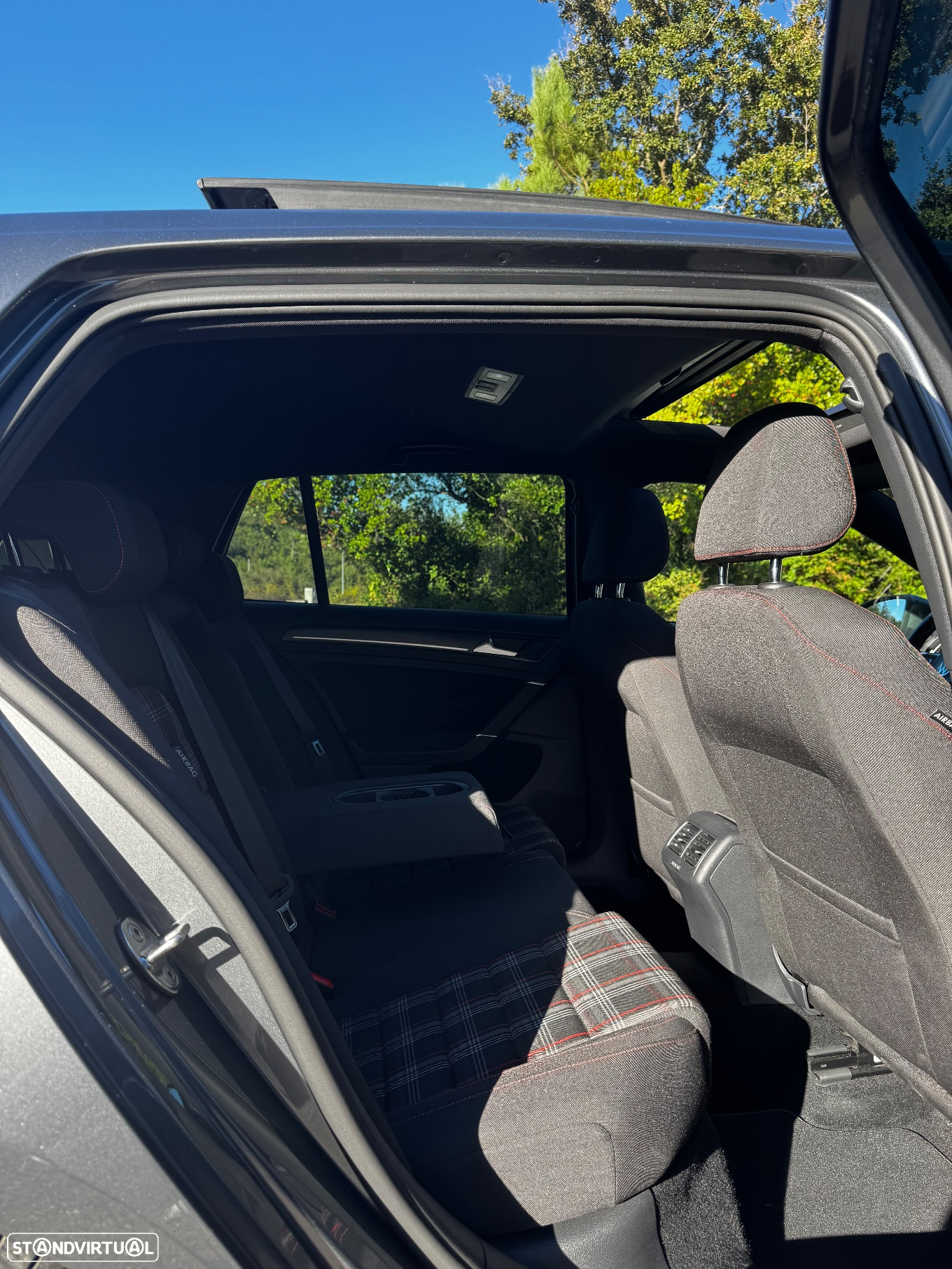 VW Golf 2.0 TSI GTI Performance - 17