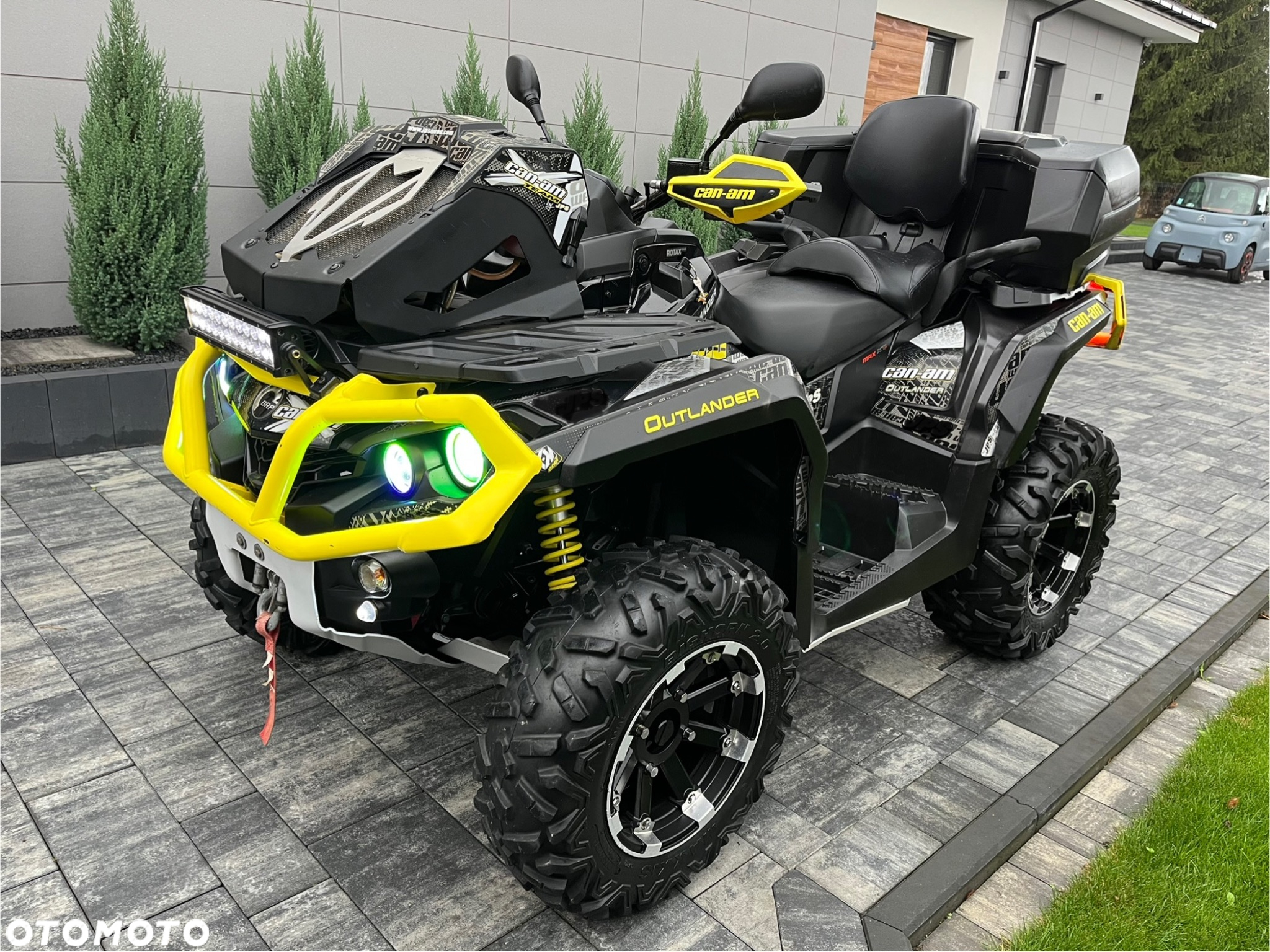 Can-Am Outlander Max