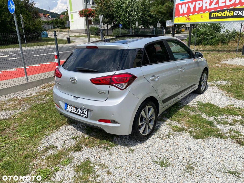 Hyundai i20 1.4 YES Gold - 16