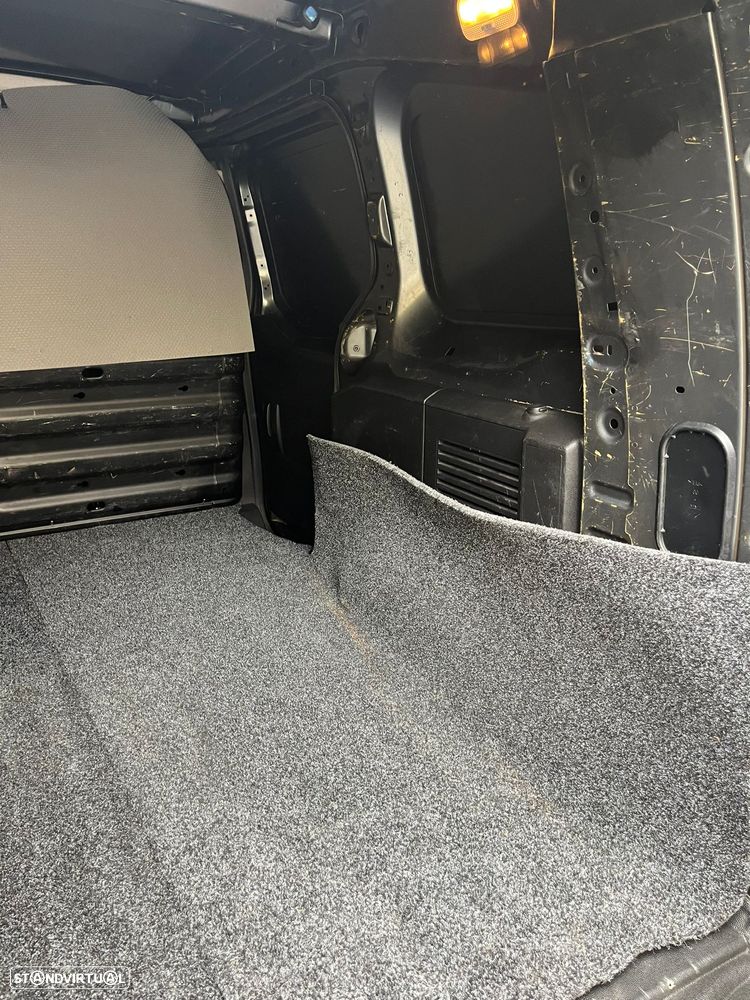 Citroën Berlingo 1.6 BlueHDi Feel - 24