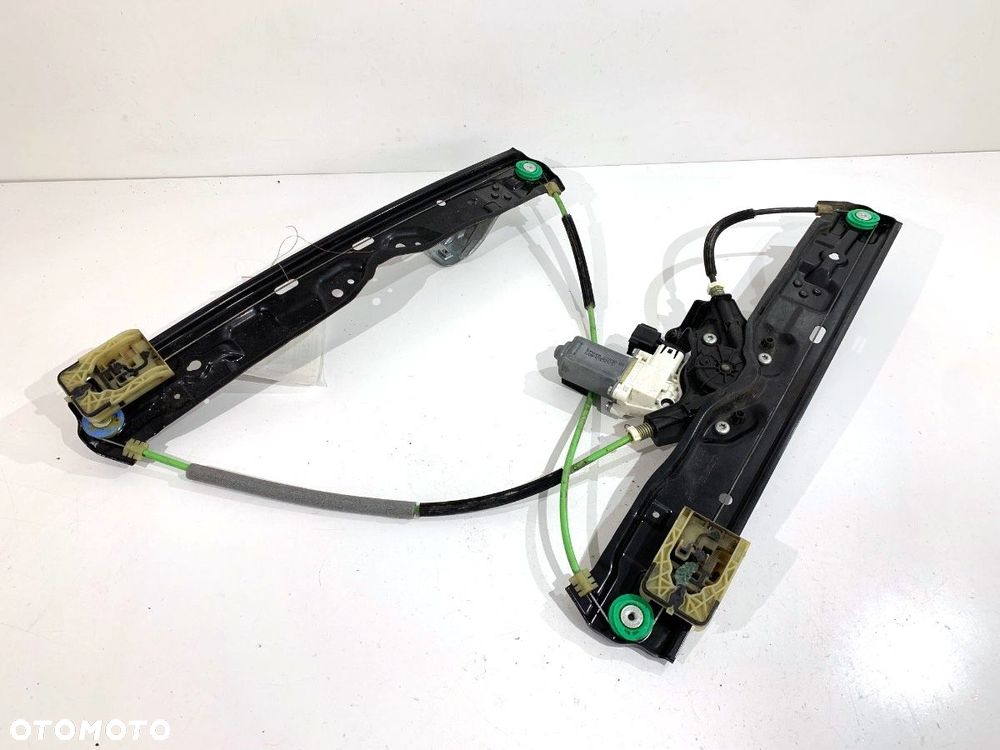 PODNOŚNIK SZYBY LEWY PRZÓD  JAGUAR F-PACE (X761) 2015 - 2022 2.0 TD4 AWD 132 kW [180 KM] olej - 2