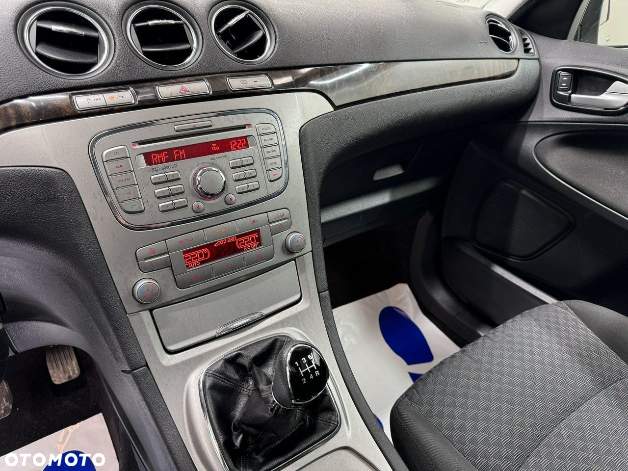 Ford Galaxy - 21