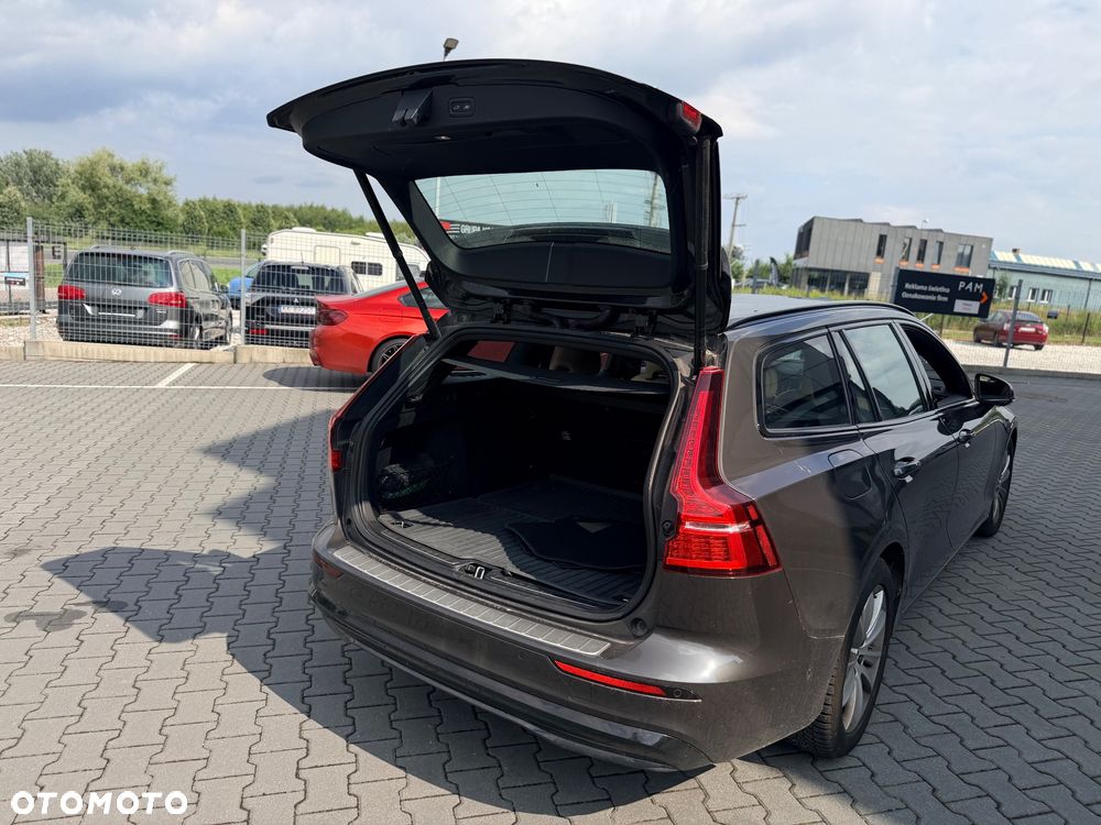 Volvo V60 B3 B Plus Dark - 6