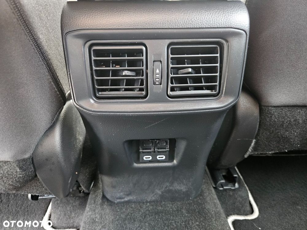 Toyota RAV4 - 27