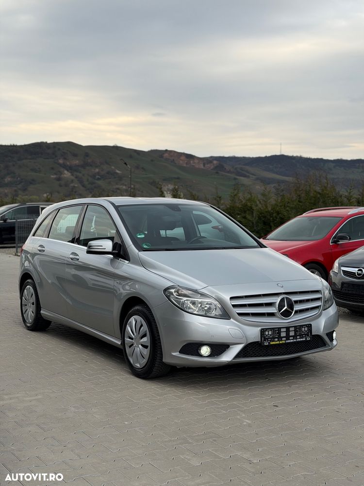 Mercedes-Benz B 180 - 3