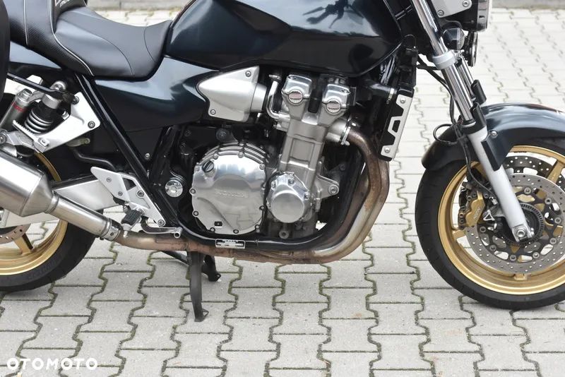 Honda CB - 10
