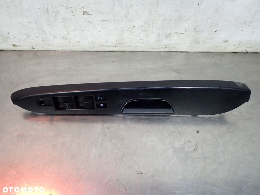 PANEL STEROWANIA SZYB KIEROWCY SUZUKI SX4 1.6 83725-79J10 - 2
