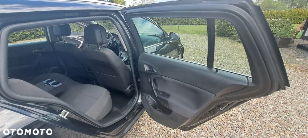 Opel Insignia 2.0 CDTI - 11