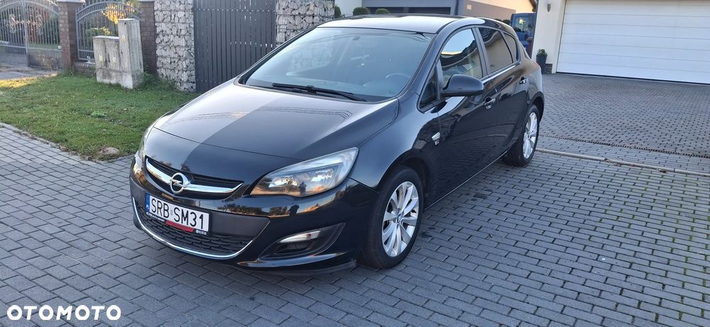 Opel Astra 2012 photo 3