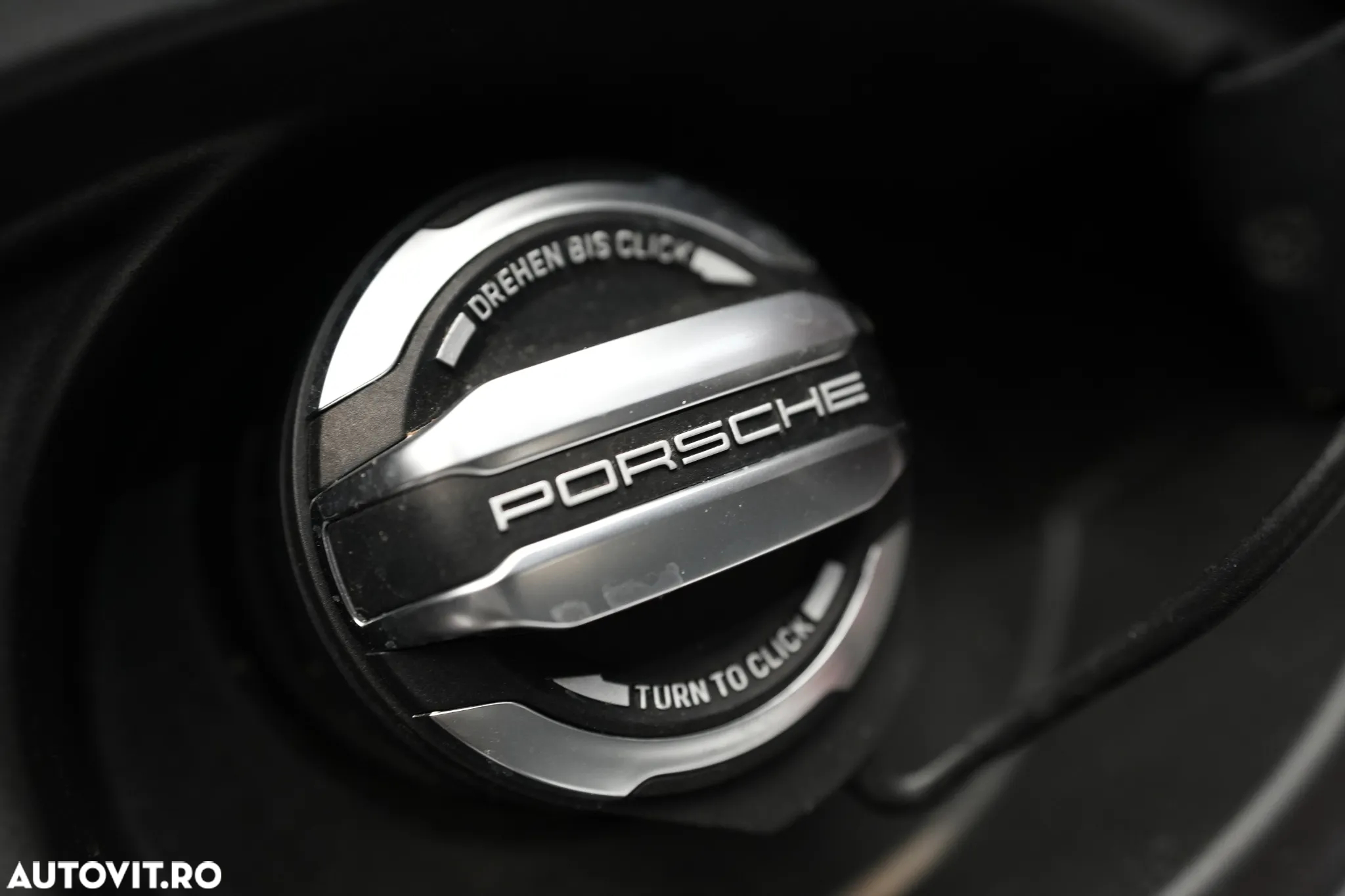 Porsche 911 Targa 4S PDK Heritage Design Edition - 9