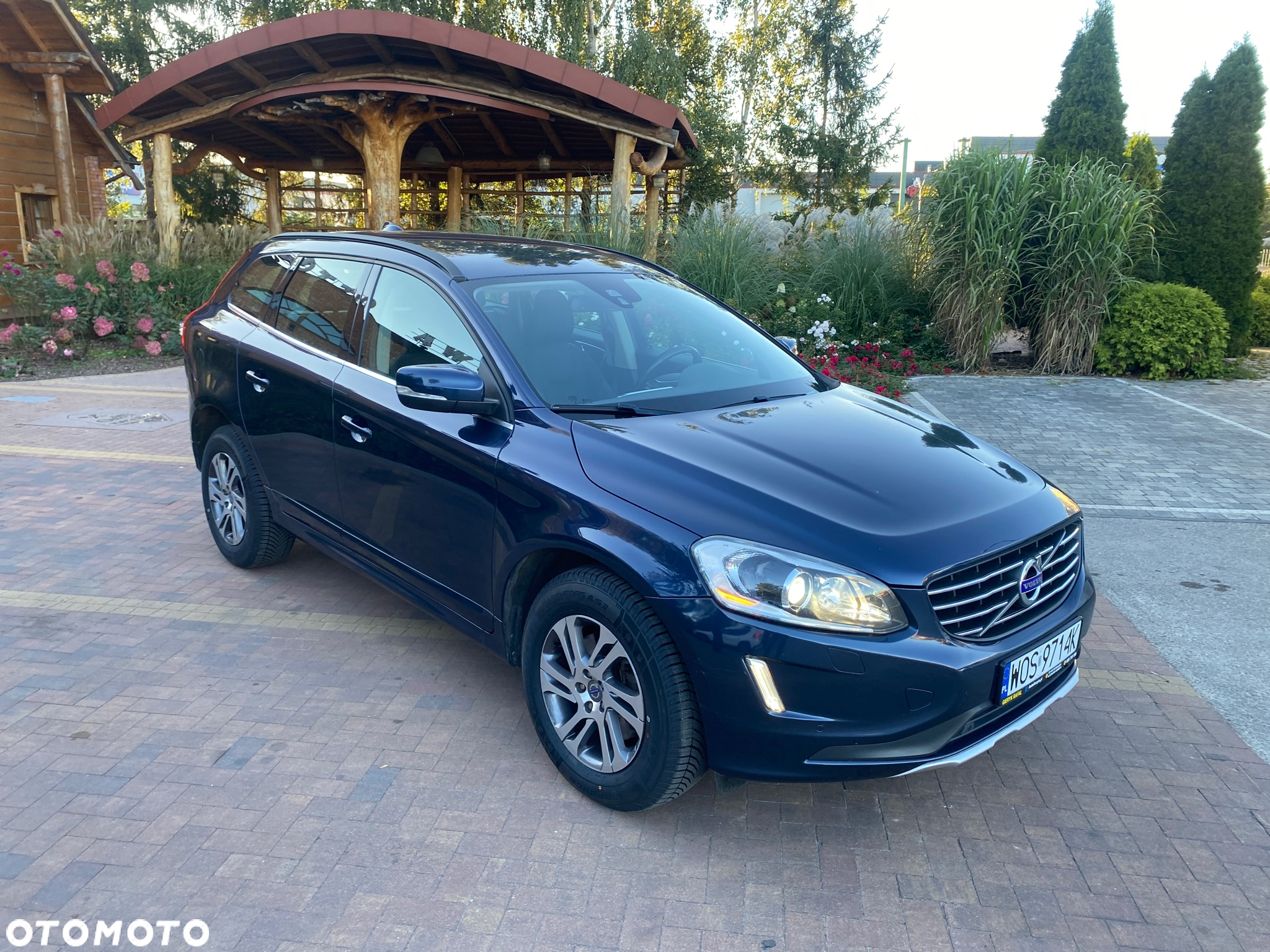 Volvo XC 60 D4 Geartronic Momentum - 11