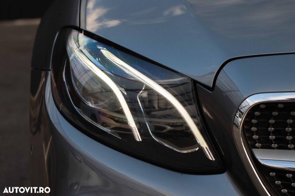 Mercedes-Benz E 350 d 4Matic Coupe 9G-TRONIC AMG Line - 12