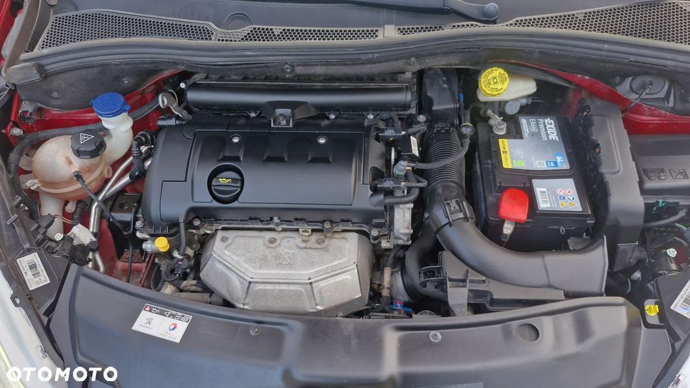Peugeot 208 120 VTI Intuitive - 27