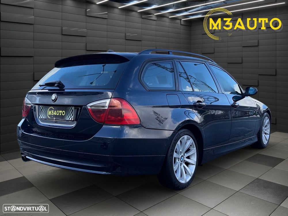 BMW 318 d Navigation - 3