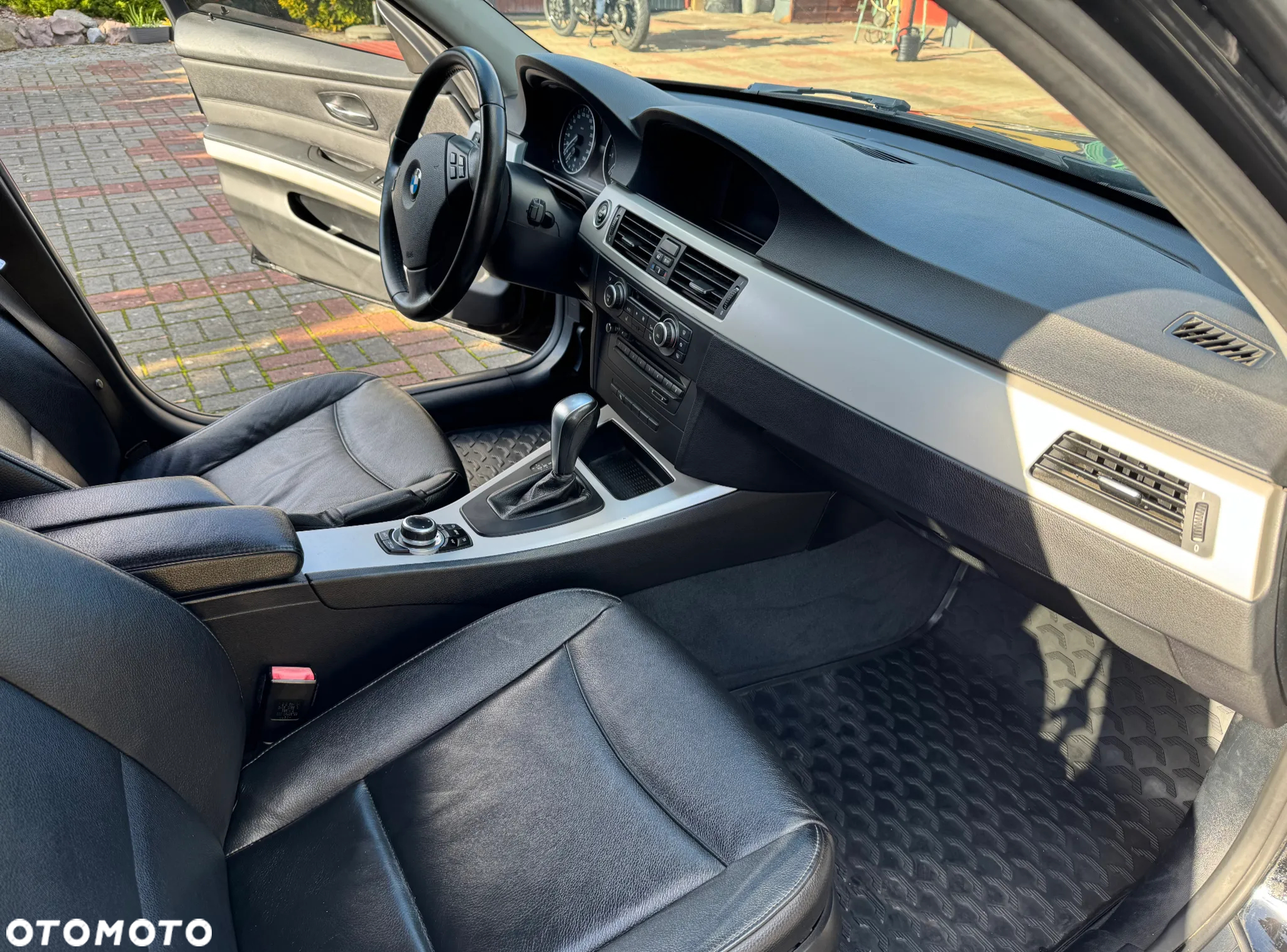 BMW Seria 3 - 16