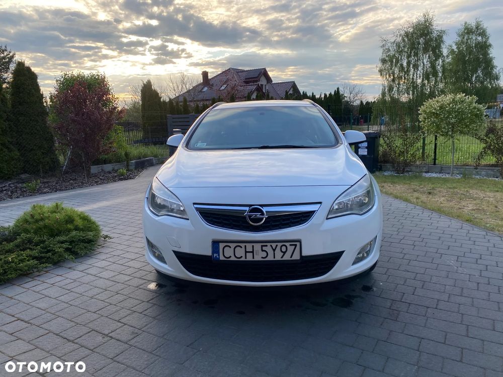 Opel Astra 1.7 CDTI Cosmo - 3