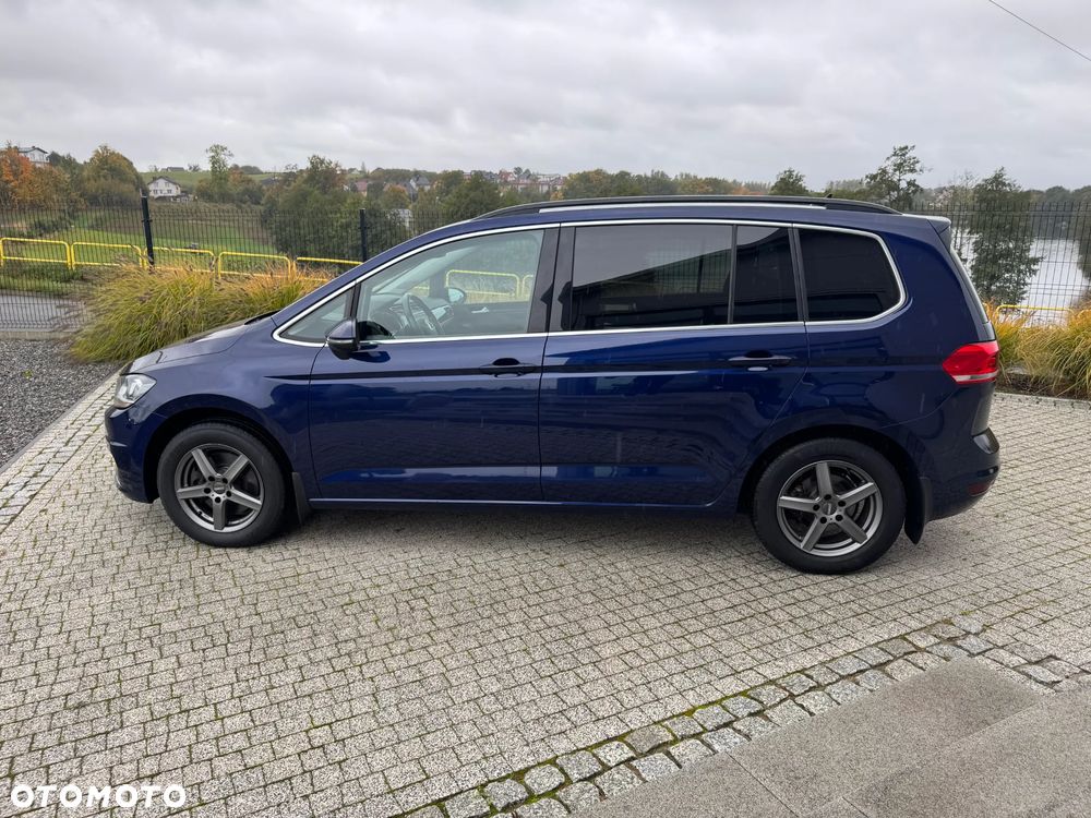 Volkswagen Touran 2.0 TDI SCR DSG IQ.DRIVE - 4