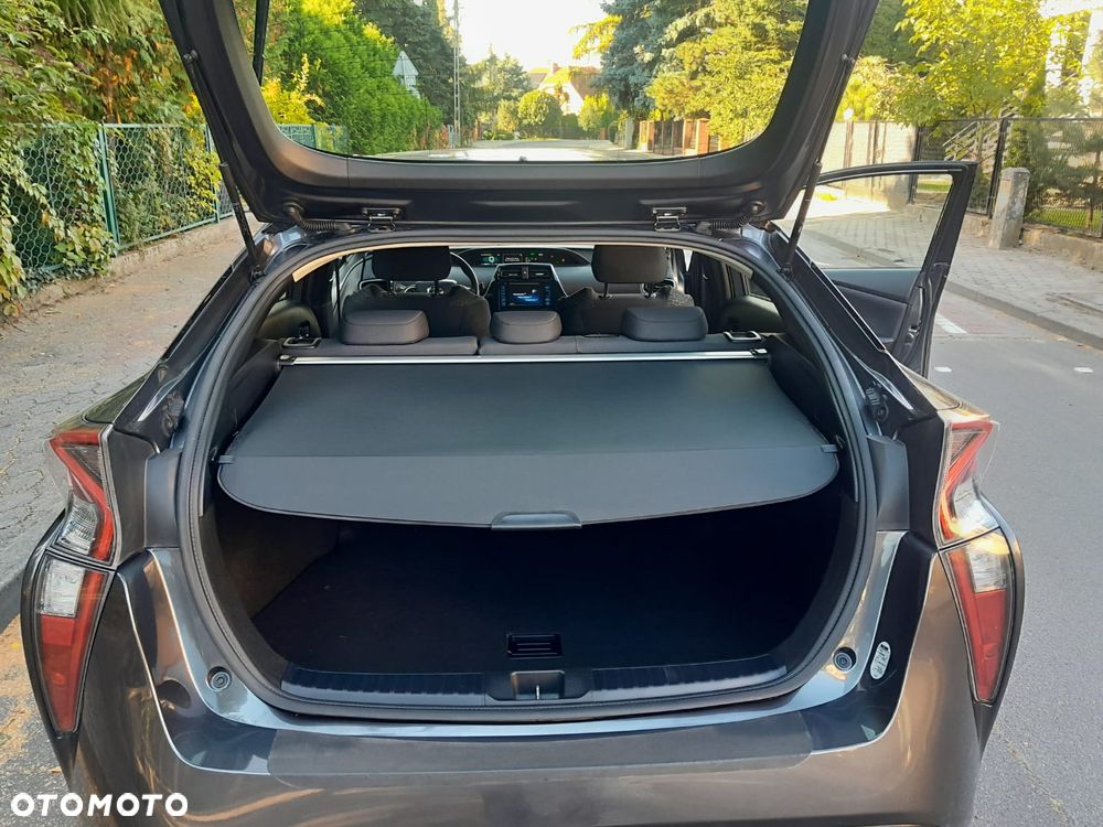 Toyota Prius - 12