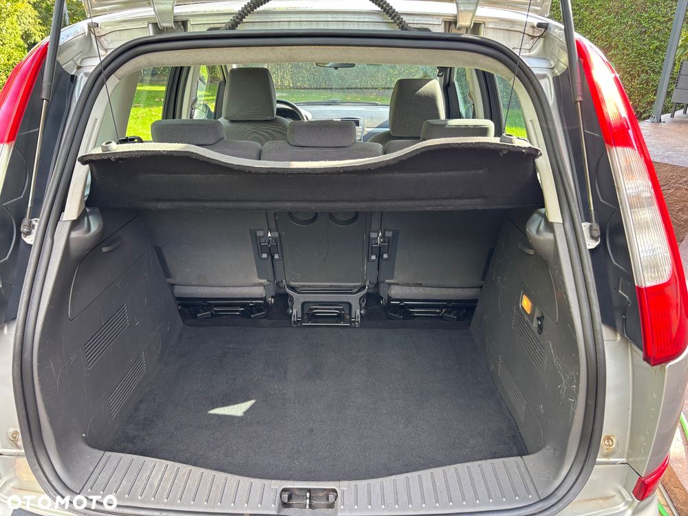 Ford C-MAX 1.6 Ambiente - 16